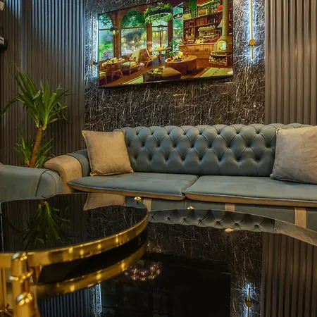 Lizasuit Hotel 4*